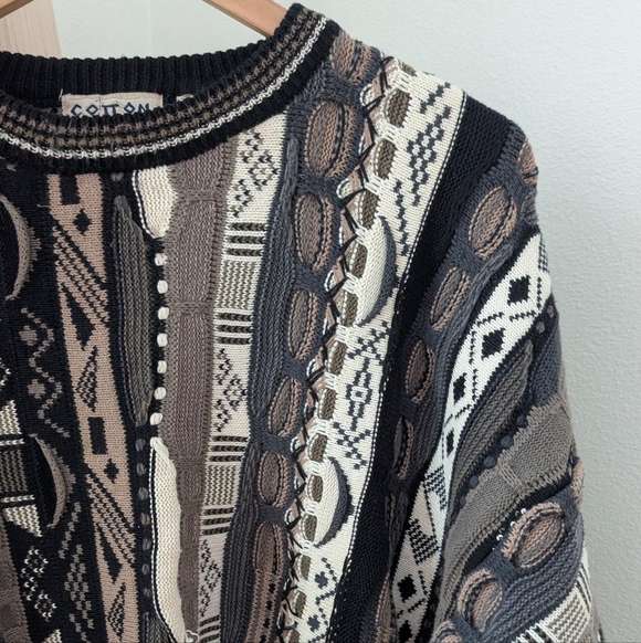 Vintage 90's Coogi Style Abstract Textured Chunky Crewneck Sweater In Black/Gray - Picture 3 of 10